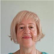 Maestra diplomada con experiencia en apoyo y refuerzo en materias escolares y en el trato con niños y niñas